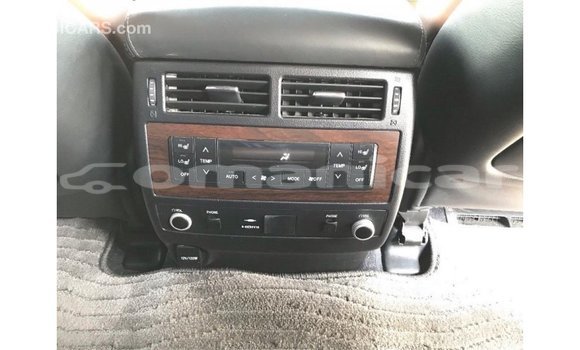 Buy Import Toyota Land Cruiser White Car in Import - Dubai in Dhufar Buy Import Toyota Land Cruiser White Car in Import - Dubai in Dhufar