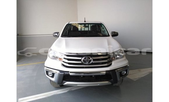 Buy Import Toyota Hilux White Car in Import - Dubai in Dhufar Buy Import Toyota Hilux White Car in Import - Dubai in Dhufar