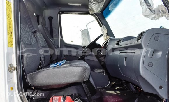 Buy Import Mercedes-Benz 190 White Car in Import - Dubai in Dhufar Buy Import Mercedes-Benz 190 White Car in Import - Dubai in Dhufar