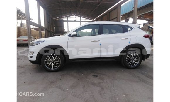 Buy Import Hyundai Tucson White Car in Import - Dubai in Dhufar Buy Import Hyundai Tucson White Car in Import - Dubai in Dhufar