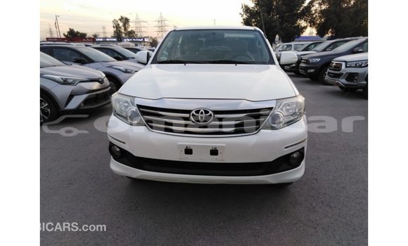 Buy Import Toyota Fortuner White Car in Import - Dubai in Dhufar Buy Import Toyota Fortuner White Car in Import - Dubai in Dhufar