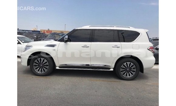Buy Import Nissan Patrol White Car in Import - Dubai in Dhufar Buy Import Nissan Patrol White Car in Import - Dubai in Dhufar