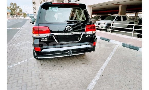 Buy Import Toyota Land Cruiser Black Car in Import - Dubai in Dhufar Buy Import Toyota Land Cruiser Black Car in Import - Dubai in Dhufar