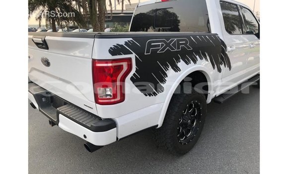 Buy Import Ford Club Wagon White Car in Import - Dubai in Dhufar Buy Import Ford Club Wagon White Car in Import - Dubai in Dhufar