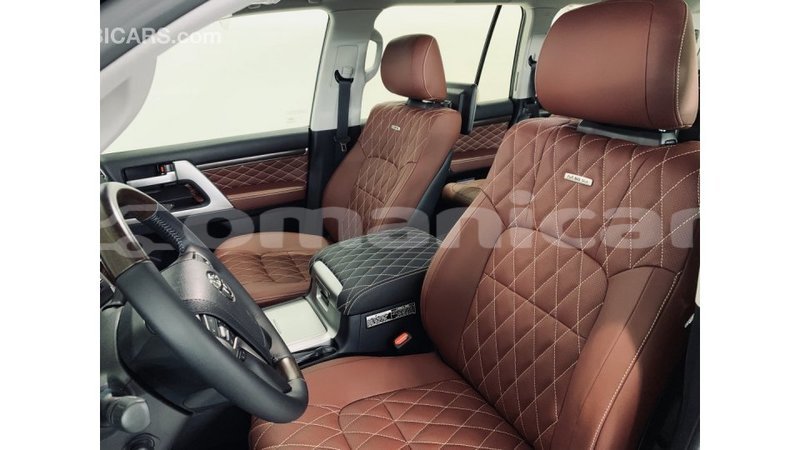 Big with watermark abd38559 cd99 4994 b725 f70d1cf001f1