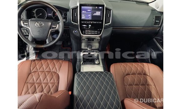 Buy Import Toyota Land Cruiser Black Car in Import - Dubai in Dhufar Buy Import Toyota Land Cruiser Black Car in Import - Dubai in Dhufar