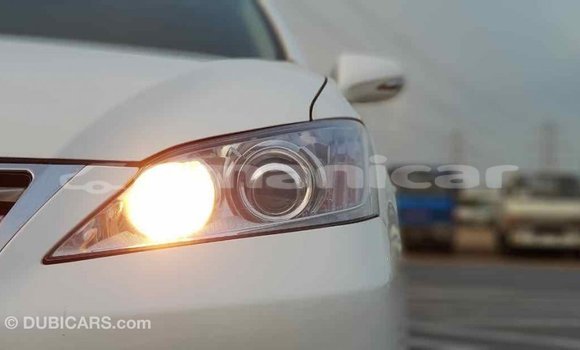 Buy Import Lexus ES White Car in Import - Dubai in Dhufar Buy Import Lexus ES White Car in Import - Dubai in Dhufar