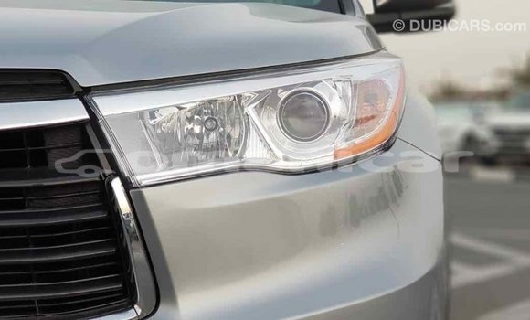 Buy Import Toyota Highlander Other Car in Import - Dubai in Dhufar Buy Import Toyota Highlander Other Car in Import - Dubai in Dhufar