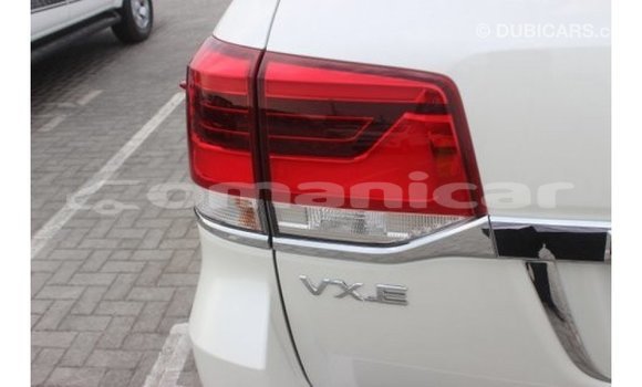 Buy Import Toyota Land Cruiser White Car in Import - Dubai in Dhufar Buy Import Toyota Land Cruiser White Car in Import - Dubai in Dhufar