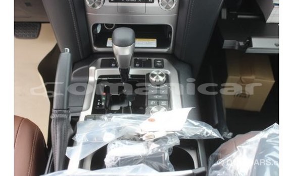 Buy Import Toyota Land Cruiser White Car in Import - Dubai in Dhufar Buy Import Toyota Land Cruiser White Car in Import - Dubai in Dhufar