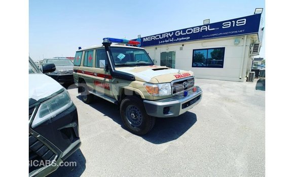 Buy Import Toyota Land Cruiser Beige Car in Import - Dubai in Dhufar Buy Import Toyota Land Cruiser Beige Car in Import - Dubai in Dhufar