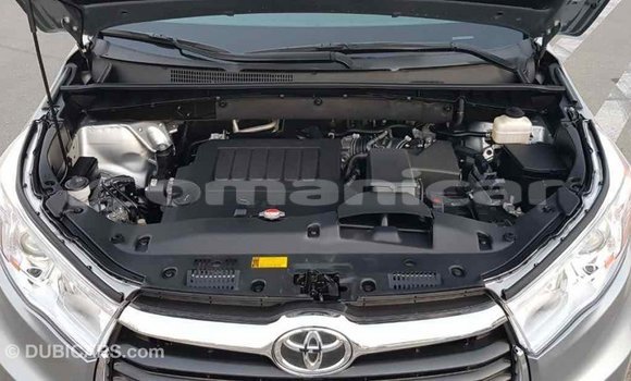 Buy Import Toyota Highlander Other Car in Import - Dubai in Dhufar Buy Import Toyota Highlander Other Car in Import - Dubai in Dhufar