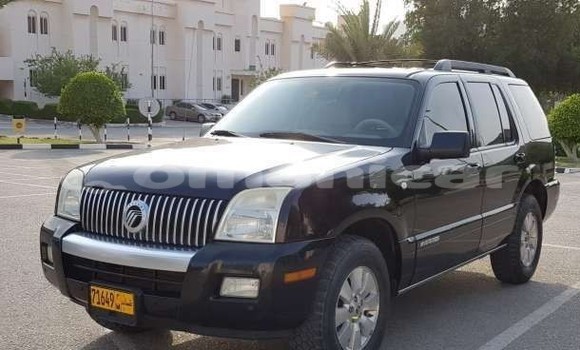 Buy Used Mercury Mountaineer Black Car in Muscat in Masqat Buy Used Mercury Mountaineer Black Car in Muscat in Masqat