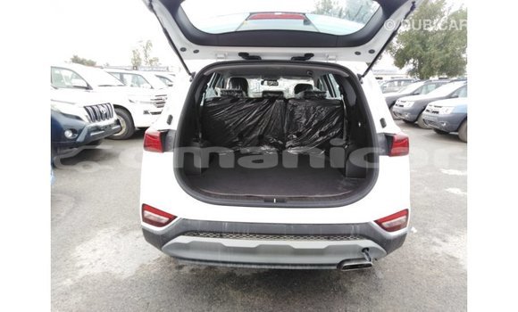 Buy Import Hyundai Santa Fe White Car in Import - Dubai in Dhufar Buy Import Hyundai Santa Fe White Car in Import - Dubai in Dhufar