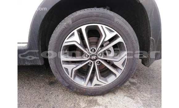 Buy Import Hyundai Santa Fe White Car in Import - Dubai in Dhufar Buy Import Hyundai Santa Fe White Car in Import - Dubai in Dhufar