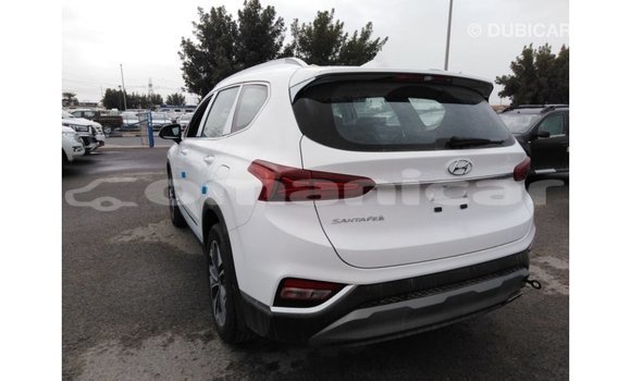 Buy Import Hyundai Santa Fe White Car in Import - Dubai in Dhufar Buy Import Hyundai Santa Fe White Car in Import - Dubai in Dhufar