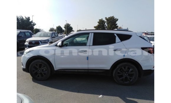 Buy Import Hyundai Santa Fe White Car in Import - Dubai in Dhufar Buy Import Hyundai Santa Fe White Car in Import - Dubai in Dhufar
