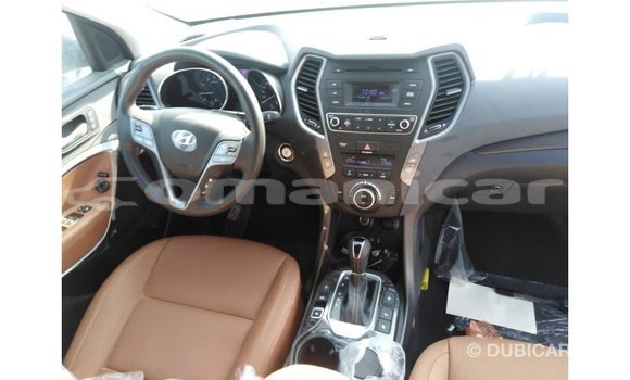 Buy Import Hyundai Santa Fe White Car in Import - Dubai in Dhufar Buy Import Hyundai Santa Fe White Car in Import - Dubai in Dhufar