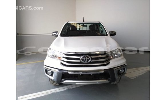 Buy Import Toyota Hilux White Car in Import - Dubai in Dhufar Buy Import Toyota Hilux White Car in Import - Dubai in Dhufar