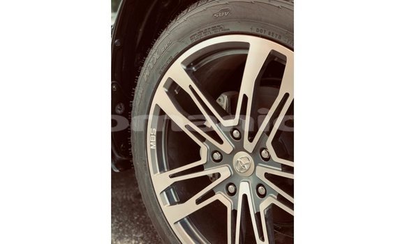 Buy Import Toyota Land Cruiser Black Car in Import - Dubai in Dhufar Buy Import Toyota Land Cruiser Black Car in Import - Dubai in Dhufar