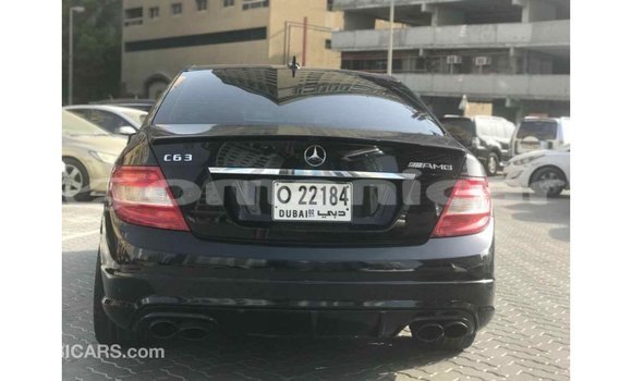 Buy Import Mercedes-Benz 190 (W201) Black Car in Import - Dubai in Dhufar
