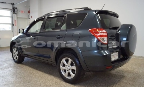 Buy Used Toyota RAV4 Other Car in Muscat in Masqat Buy Used Toyota RAV4 Other Car in Muscat in Masqat
