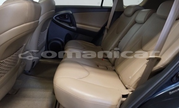 Buy Used Toyota RAV4 Other Car in Muscat in Masqat Buy Used Toyota RAV4 Other Car in Muscat in Masqat