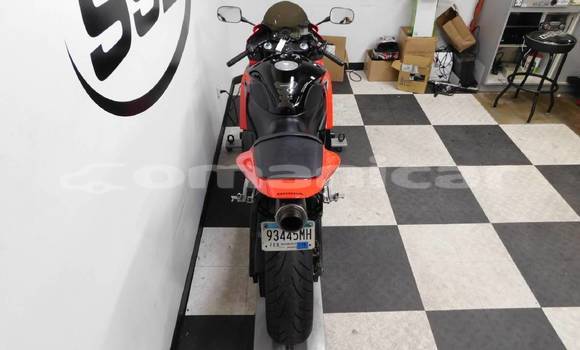 Buy Used Honda CBR 1000 RR Beige Bike in Muscat in Masqat Buy Used Honda CBR 1000 RR Beige Bike in Muscat in Masqat