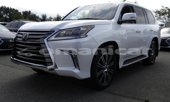 Buy Used Lexus LX 570 White Car in al–Masna'ah in al-Batinah Buy Used Lexus LX 570 White Car in al–Masna'ah in al-Batinah