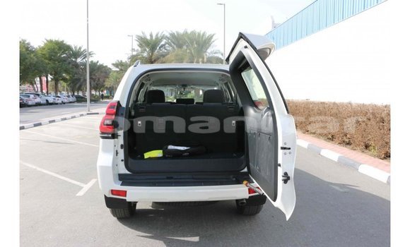 Buy Import Toyota Prado White Car in Import - Dubai in Dhufar Buy Import Toyota Prado White Car in Import - Dubai in Dhufar