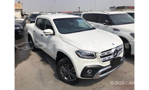 Buy Import Mercedes-Benz 250 White Car in Import - Dubai in Dhufar Buy Import Mercedes-Benz 250 White Car in Import - Dubai in Dhufar