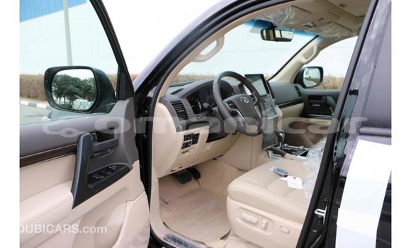 Buy Import Toyota Land Cruiser Black Car in Import - Dubai in Dhufar Buy Import Toyota Land Cruiser Black Car in Import - Dubai in Dhufar