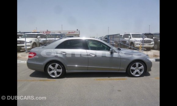 Buy Import Mercedes-Benz 250 Other Car in Import - Dubai in Dhufar Buy Import Mercedes-Benz 250 Other Car in Import - Dubai in Dhufar