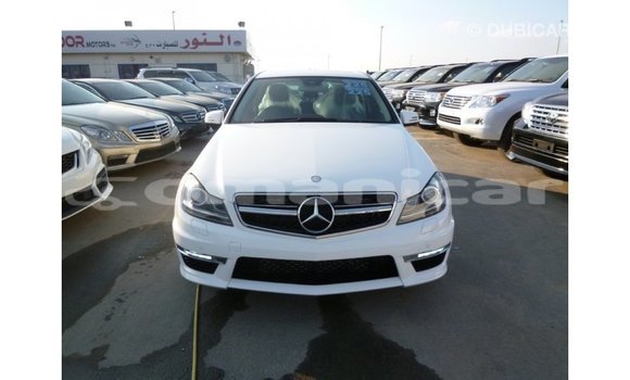 Buy Import Mercedes-Benz 200 White Car in Import - Dubai in Dhufar Buy Import Mercedes-Benz 200 White Car in Import - Dubai in Dhufar