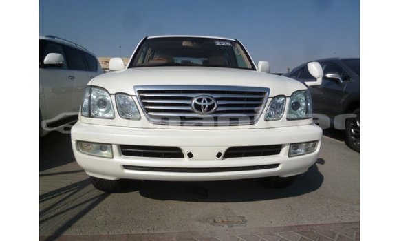 Buy Import Toyota Land Cruiser White Car in Import - Dubai in Dhufar Buy Import Toyota Land Cruiser White Car in Import - Dubai in Dhufar