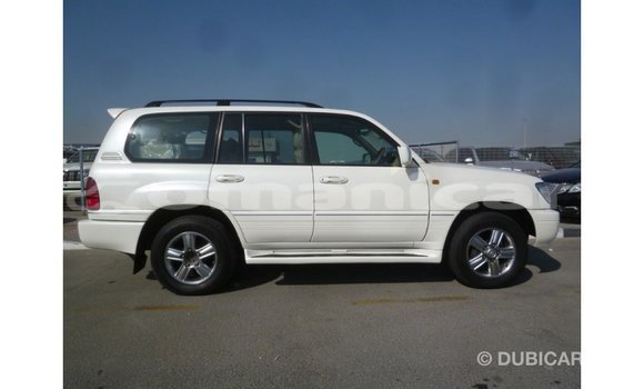 Buy Import Toyota Land Cruiser White Car in Import - Dubai in Dhufar Buy Import Toyota Land Cruiser White Car in Import - Dubai in Dhufar