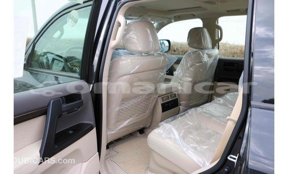 Buy Import Toyota Land Cruiser Black Car in Import - Dubai in Dhufar Buy Import Toyota Land Cruiser Black Car in Import - Dubai in Dhufar