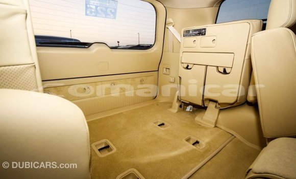Buy Import Toyota Land Cruiser White Car in Import - Dubai in Dhufar Buy Import Toyota Land Cruiser White Car in Import - Dubai in Dhufar