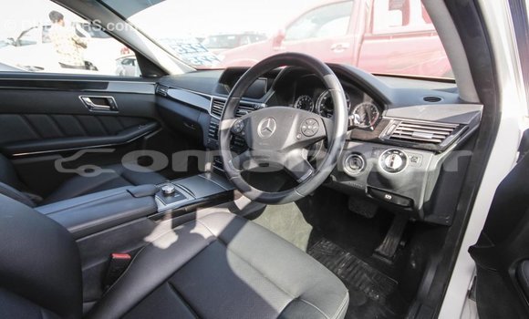 Buy Import Mercedes-Benz 200 White Car in Import - Dubai in Dhufar Buy Import Mercedes-Benz 200 White Car in Import - Dubai in Dhufar