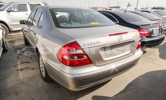 Buy Import Mercedes-Benz 200 Other Car in Import - Dubai in Dhufar Buy Import Mercedes-Benz 200 Other Car in Import - Dubai in Dhufar