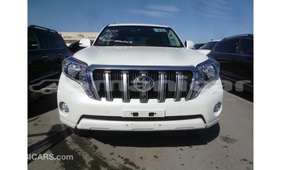Buy Import Toyota Prado White Car in Import - Dubai in Dhufar Buy Import Toyota Prado White Car in Import - Dubai in Dhufar