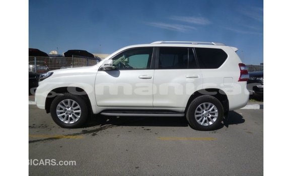 Buy Import Toyota Prado White Car in Import - Dubai in Dhufar Buy Import Toyota Prado White Car in Import - Dubai in Dhufar