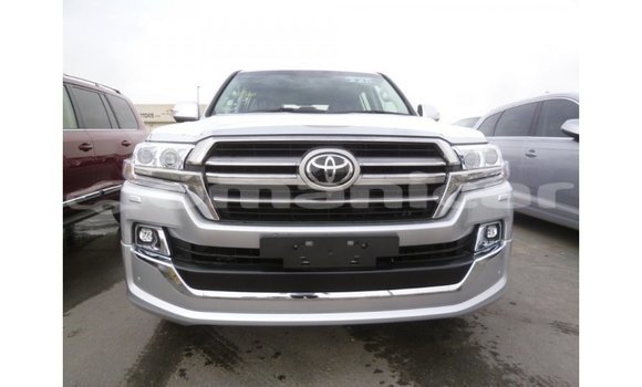 Buy Import Toyota Land Cruiser Other Car in Import - Dubai in Dhufar Buy Import Toyota Land Cruiser Other Car in Import - Dubai in Dhufar