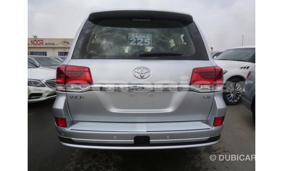 Buy Import Toyota Land Cruiser Other Car in Import - Dubai in Dhufar Buy Import Toyota Land Cruiser Other Car in Import - Dubai in Dhufar