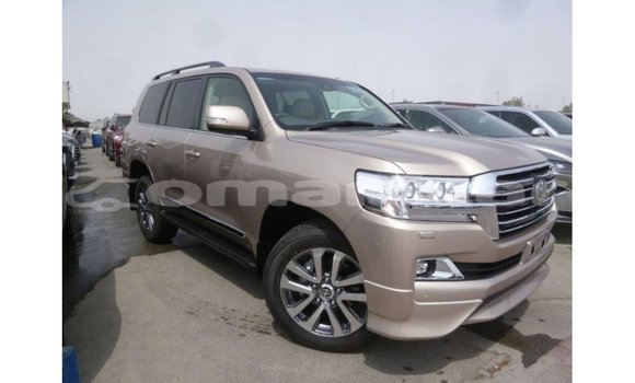 Buy Import Toyota Land Cruiser Other Car in Import - Dubai in Dhufar Buy Import Toyota Land Cruiser Other Car in Import - Dubai in Dhufar