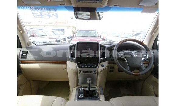 Buy Import Toyota Land Cruiser Other Car in Import - Dubai in Dhufar Buy Import Toyota Land Cruiser Other Car in Import - Dubai in Dhufar