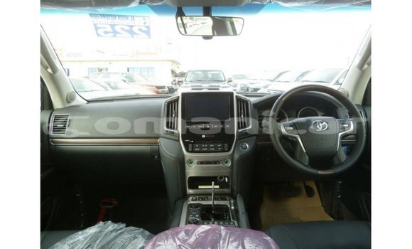 Buy Import Toyota Land Cruiser Black Car in Import - Dubai in Dhufar Buy Import Toyota Land Cruiser Black Car in Import - Dubai in Dhufar