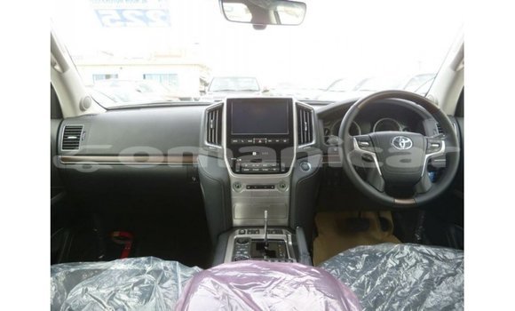 Buy Import Toyota Land Cruiser Other Car in Import - Dubai in Dhufar Buy Import Toyota Land Cruiser Other Car in Import - Dubai in Dhufar