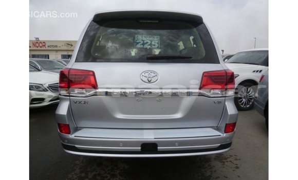 Buy Import Toyota Land Cruiser Other Car in Import - Dubai in Dhufar Buy Import Toyota Land Cruiser Other Car in Import - Dubai in Dhufar