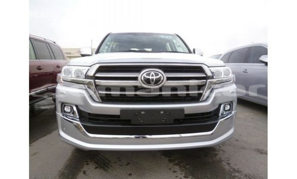 Buy Import Toyota Land Cruiser Other Car in Import - Dubai in Dhufar Buy Import Toyota Land Cruiser Other Car in Import - Dubai in Dhufar